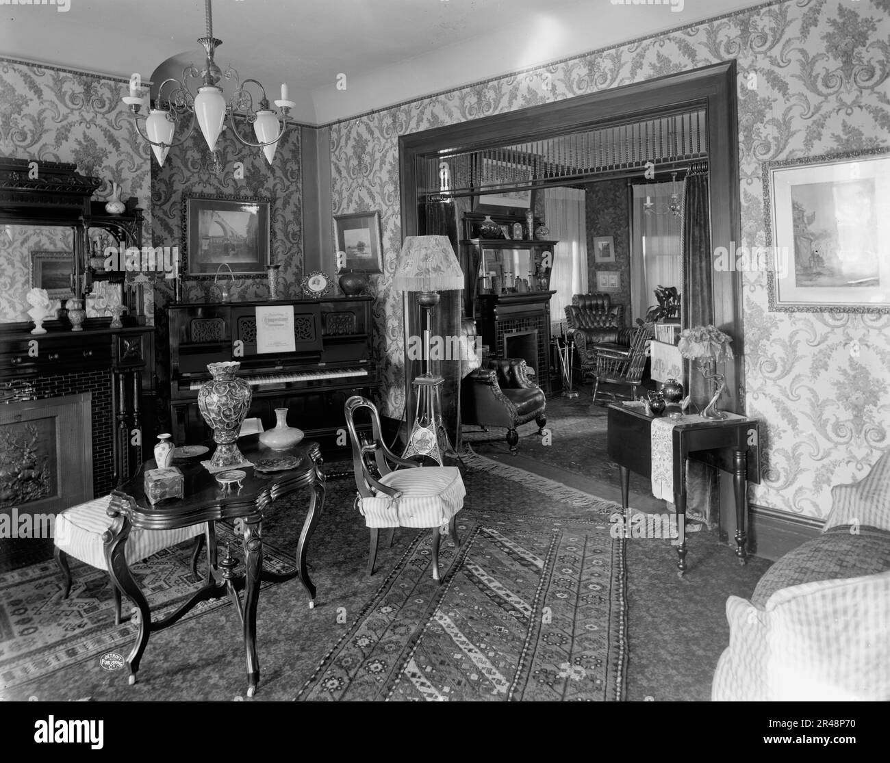 Douglas residence, parlors with arch between, Detroit, Mich., between