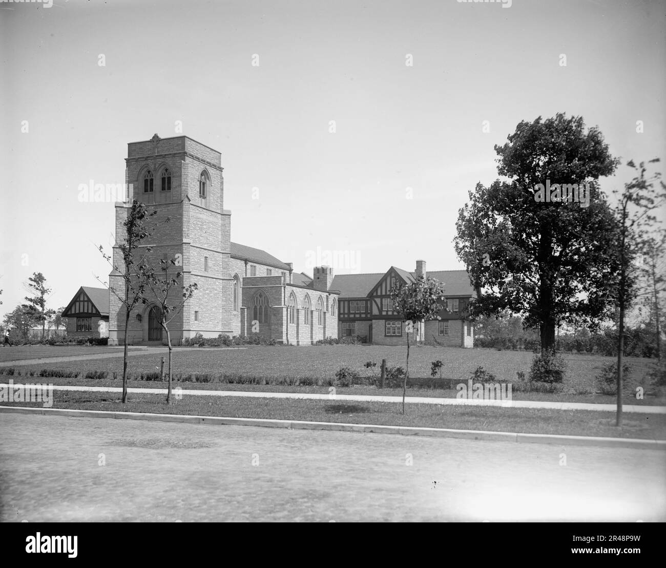 St. Mary's Church, Walkerville, Ont., between 1905 and 1915 Stock Photo