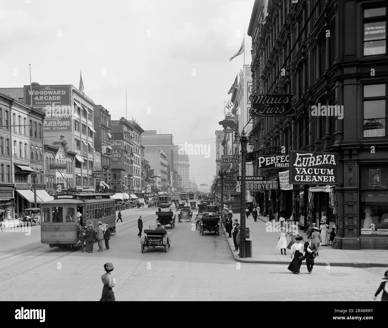 Woodward Ave., Detroit, Mich., c.between 1910 and 1920. Stock Photo