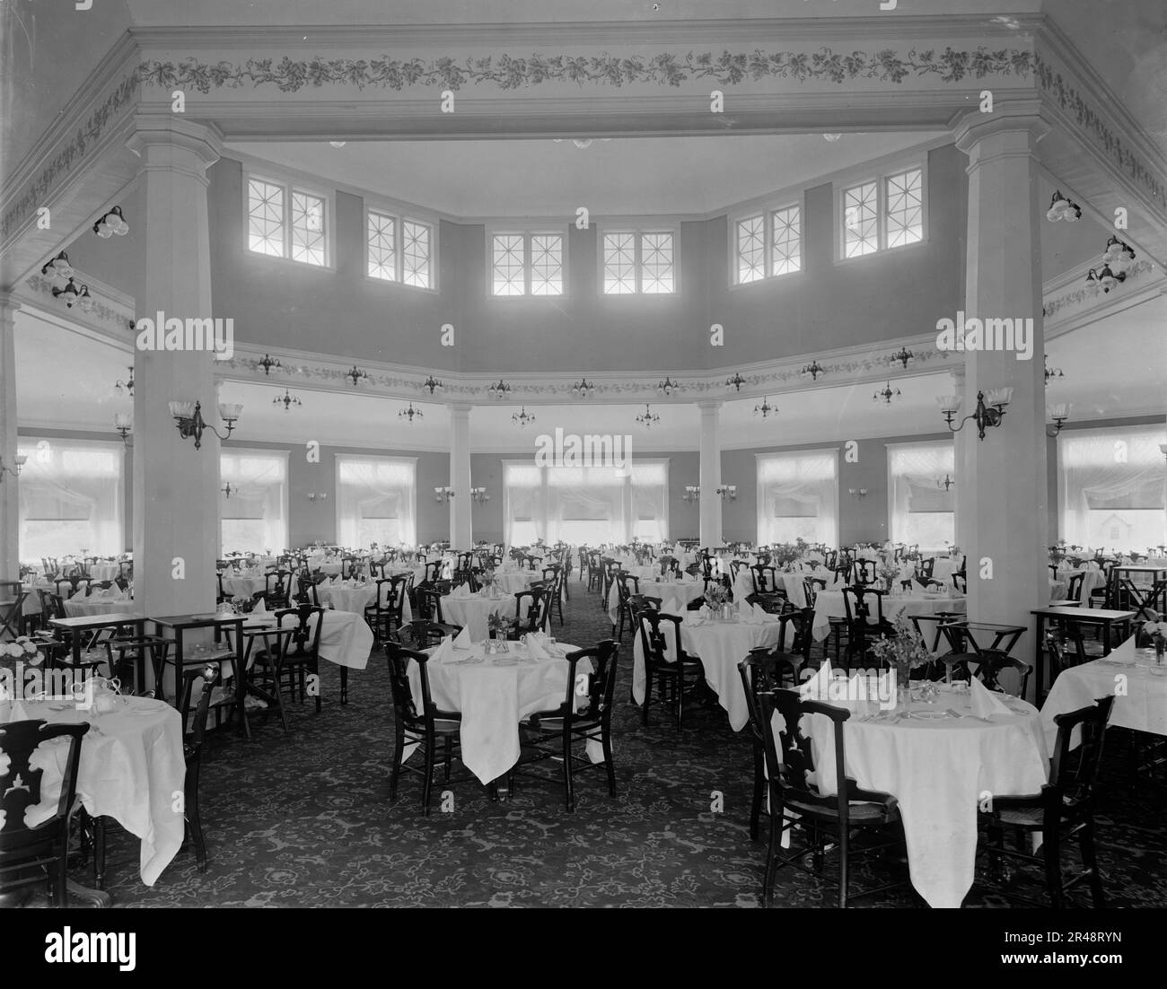 The Dining room, Profile House, Franconia Notch, White Mts., N.H., c