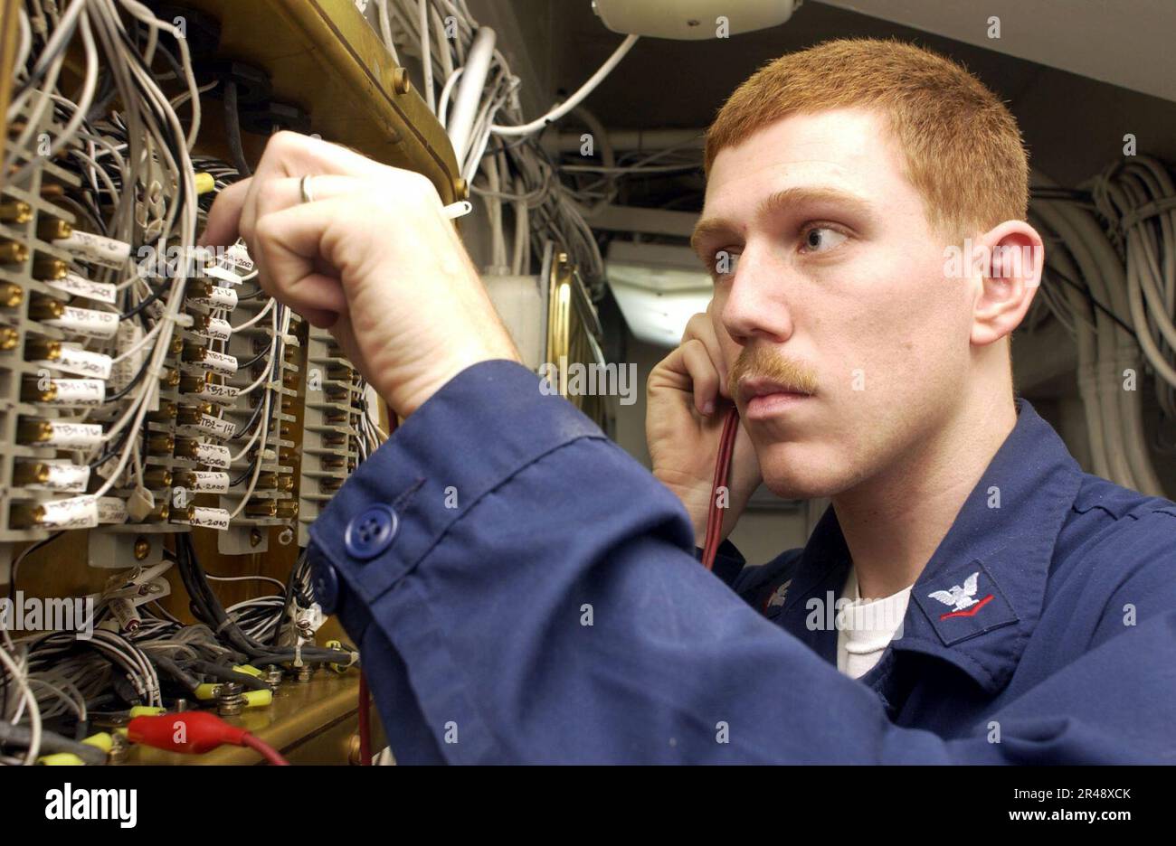 US Navy Electronics Technician Stock Photo Alamy