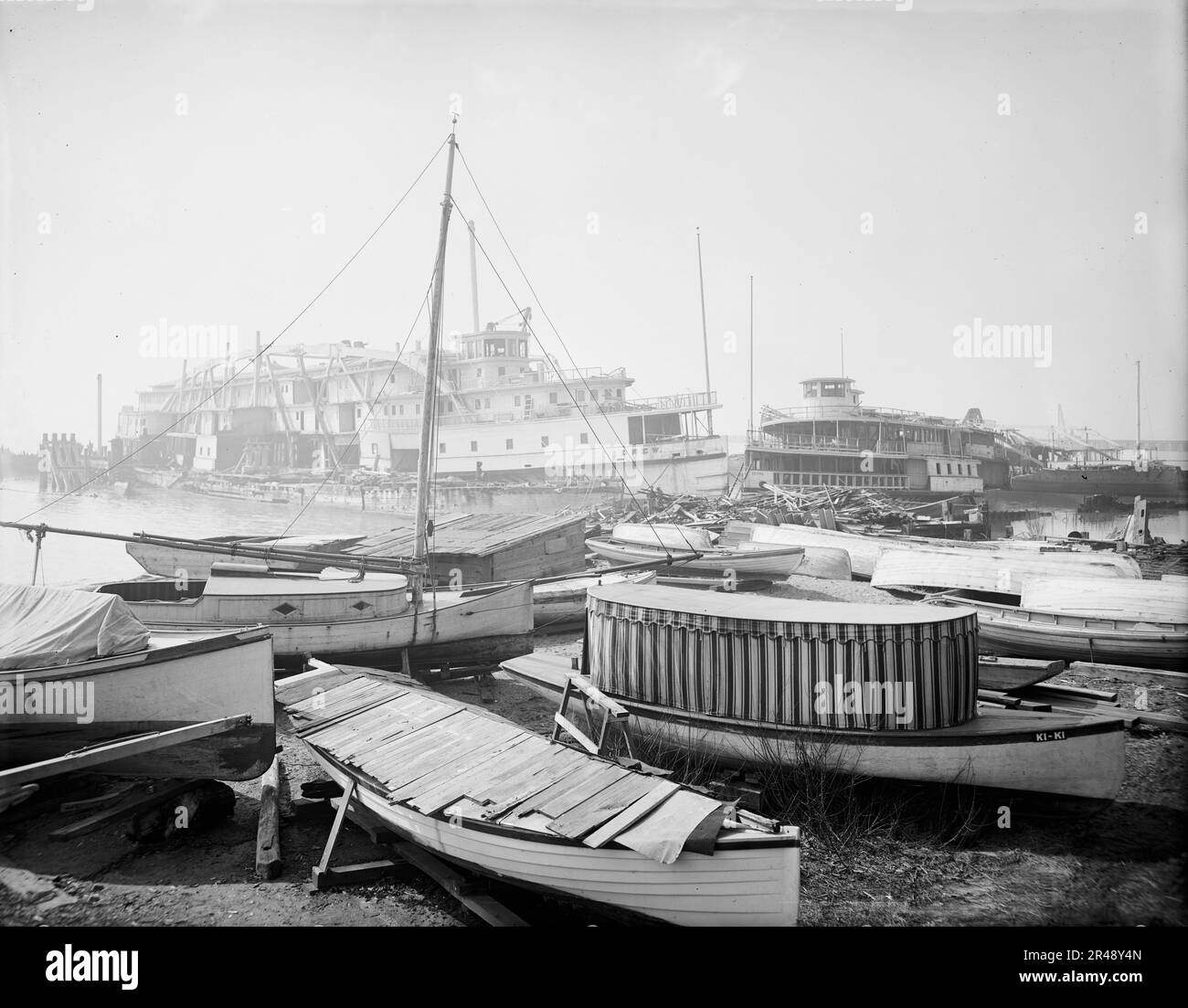 Beached rowing boat Black and White Stock Photos &amp; Images - Alamy