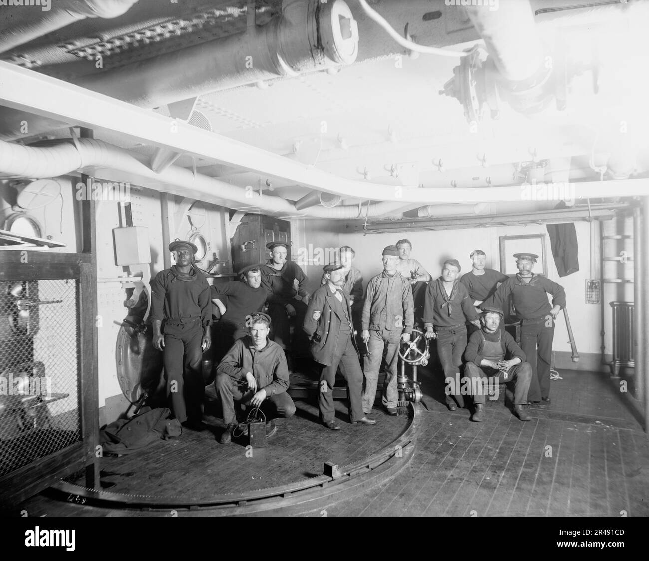 Navy gunner Black and White Stock Photos & Images - Alamy