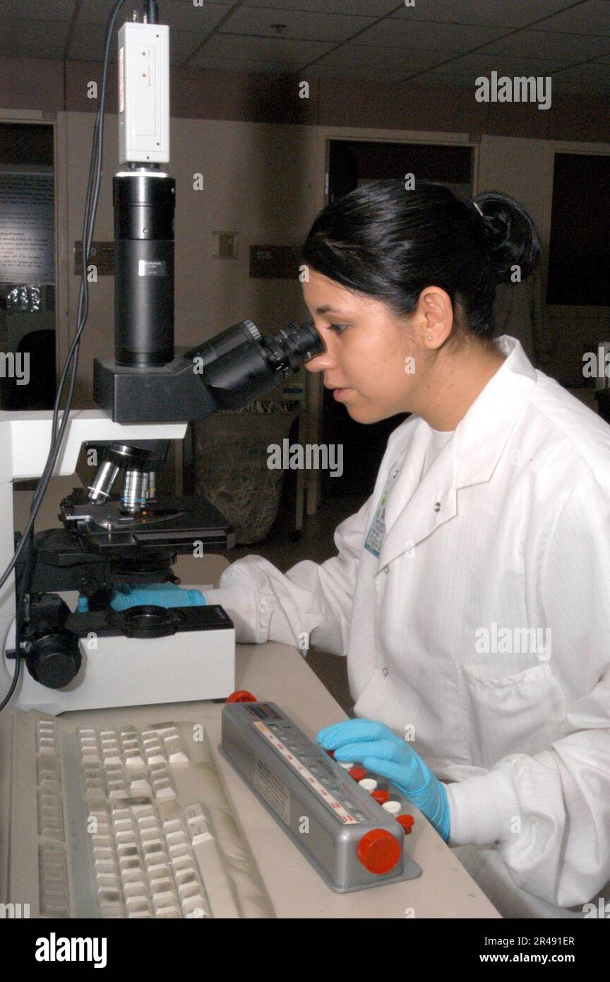 US Navy Medical procedure at Naval Hospital Whidbey Island Stock Photo