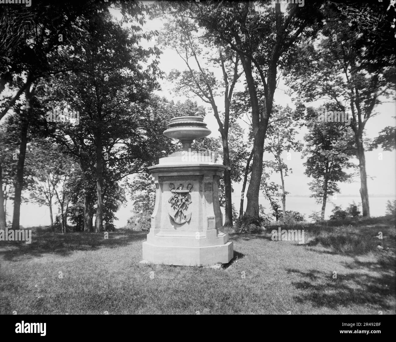 Perry's Monument, PutinBay, Ohio, between 1880 and 1899 Stock Photo Alamy