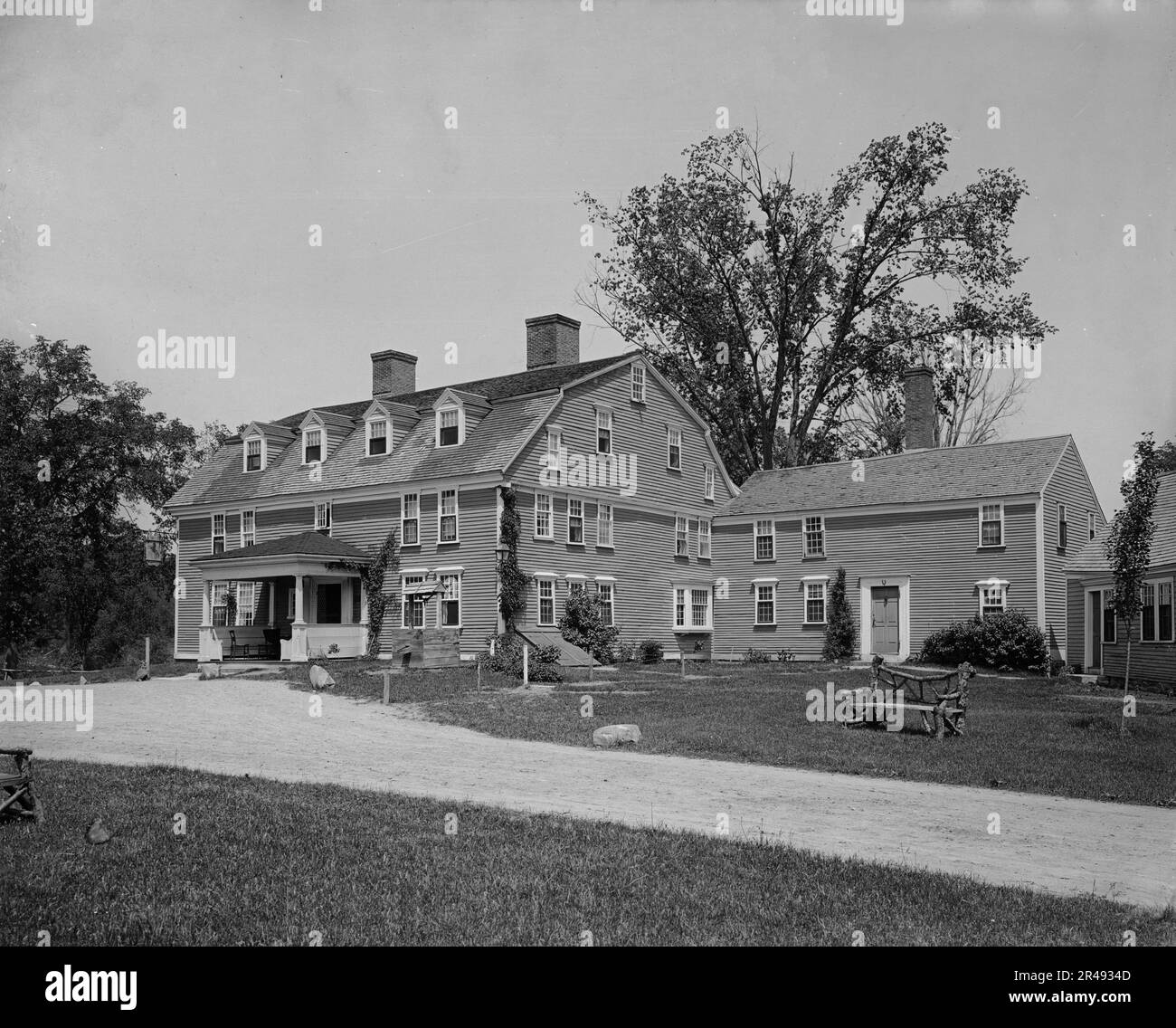 Wayside Inn, Sudbury, Mass., between 1890 and 1905. Stock Photo