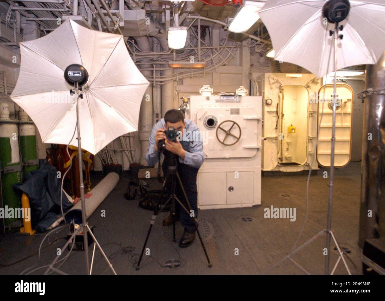 US Navy Photographer's Mate Stock Photo Alamy