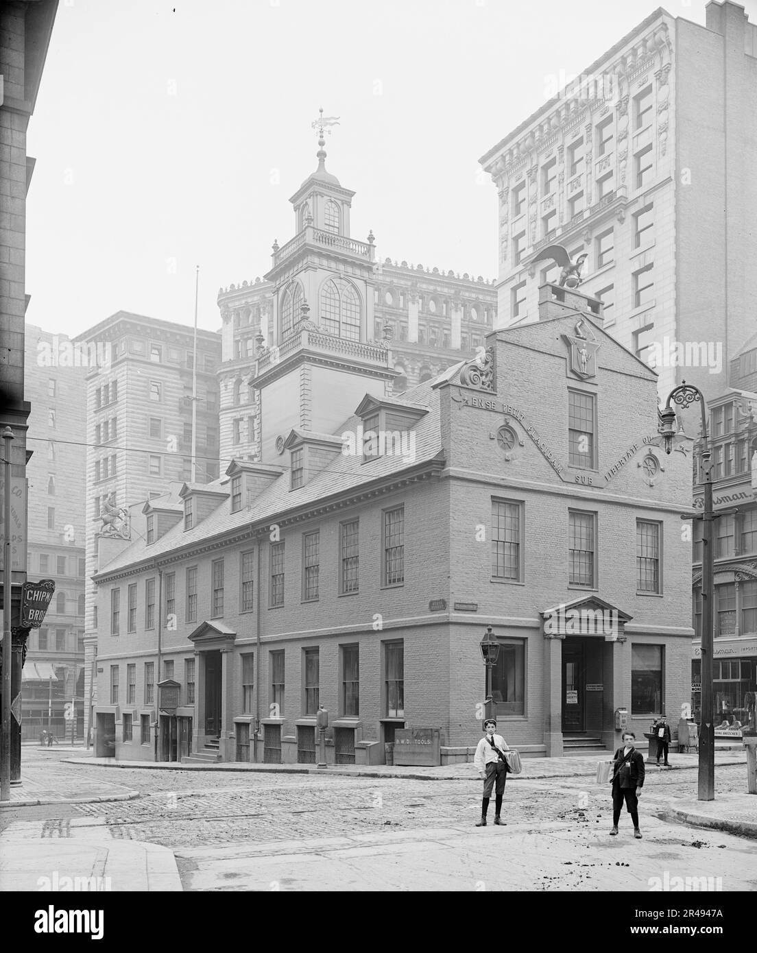 Old State House from Washington St., Boston, Mass., between 1900 and