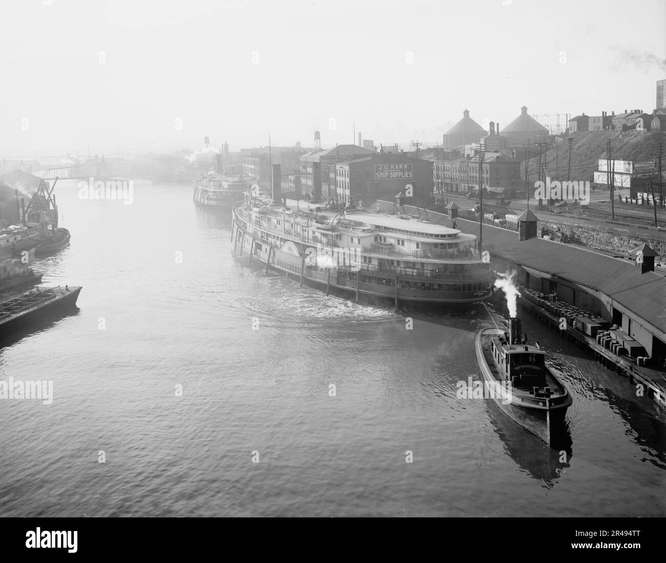 The River from the viaduct, Cleveland, O[hio], (c1905?). Stock Photo