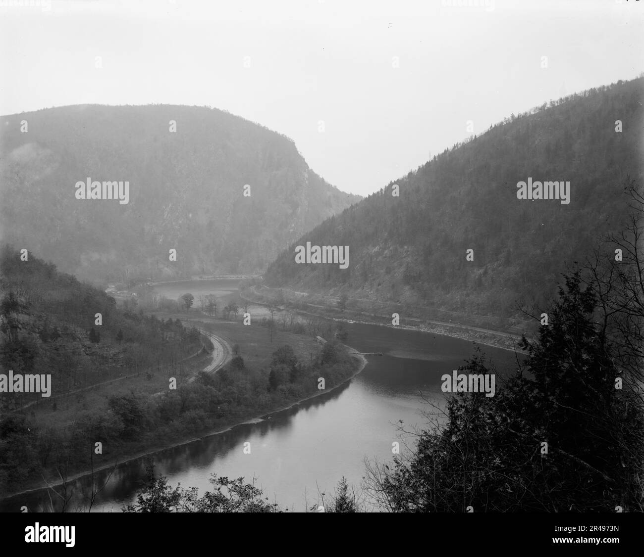 Delaware Water Gap from Winona Cliff, between 1900 and 1906 Stock Photo