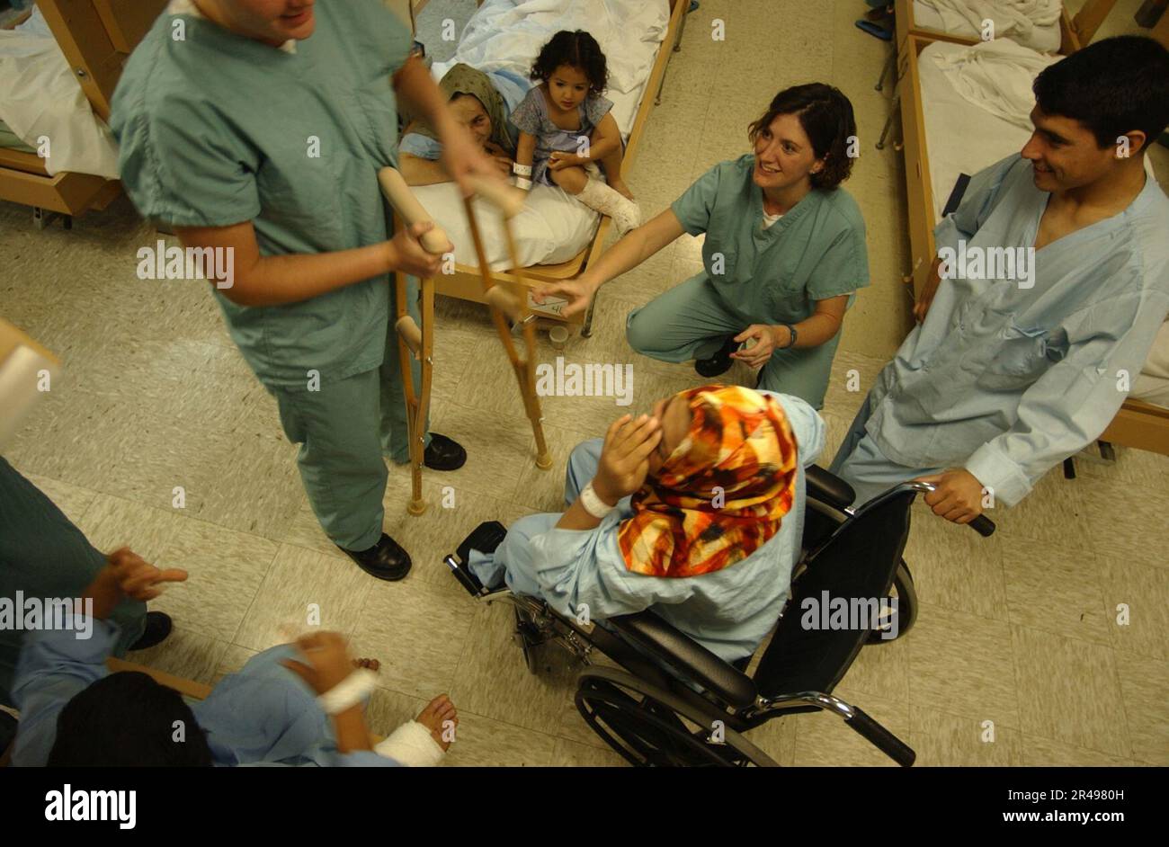 us-navy-physical-therapy-technicians-hospital-stock-photo-alamy