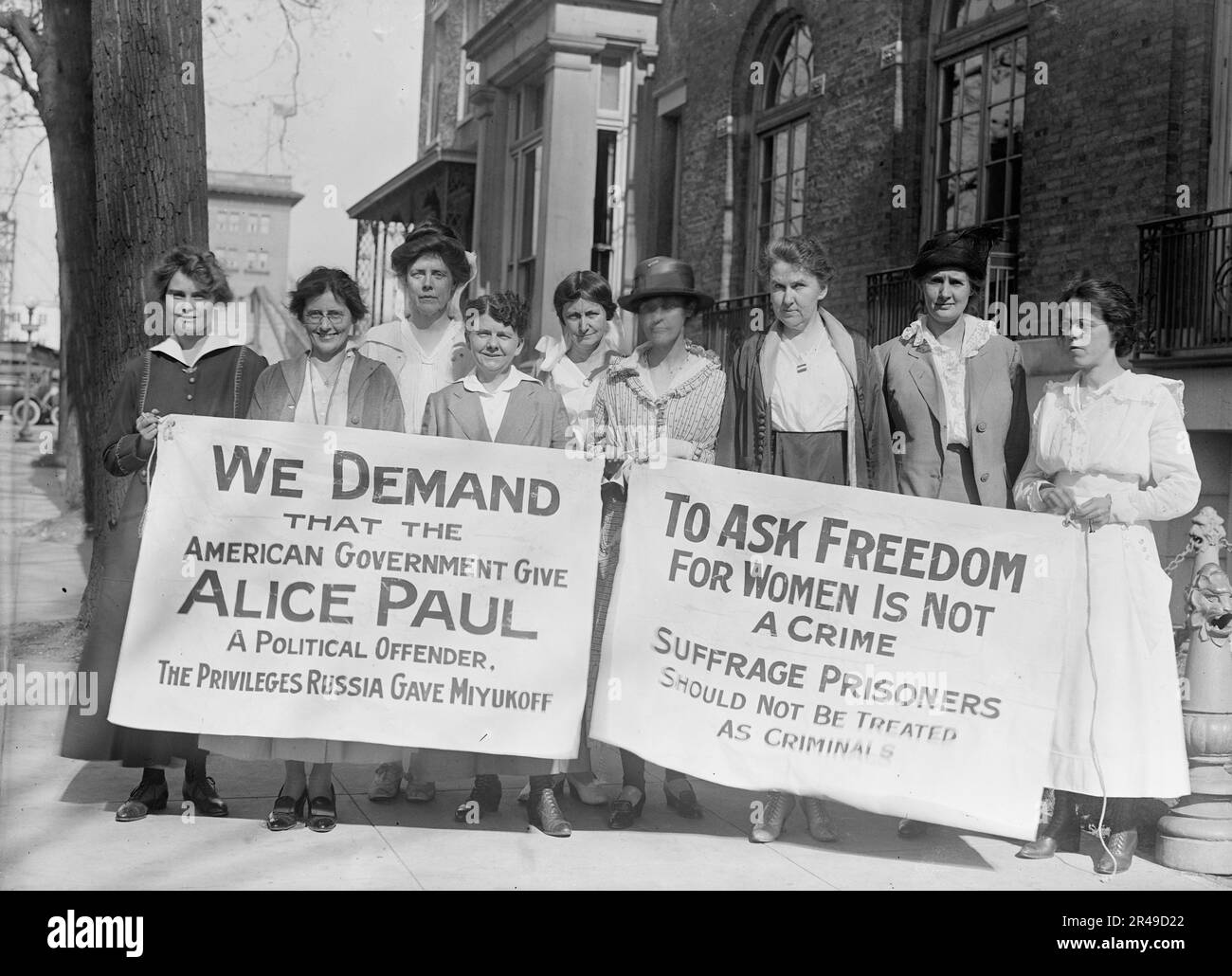 Woman Suffrage Pickets, 1917 Stock Photo Alamy