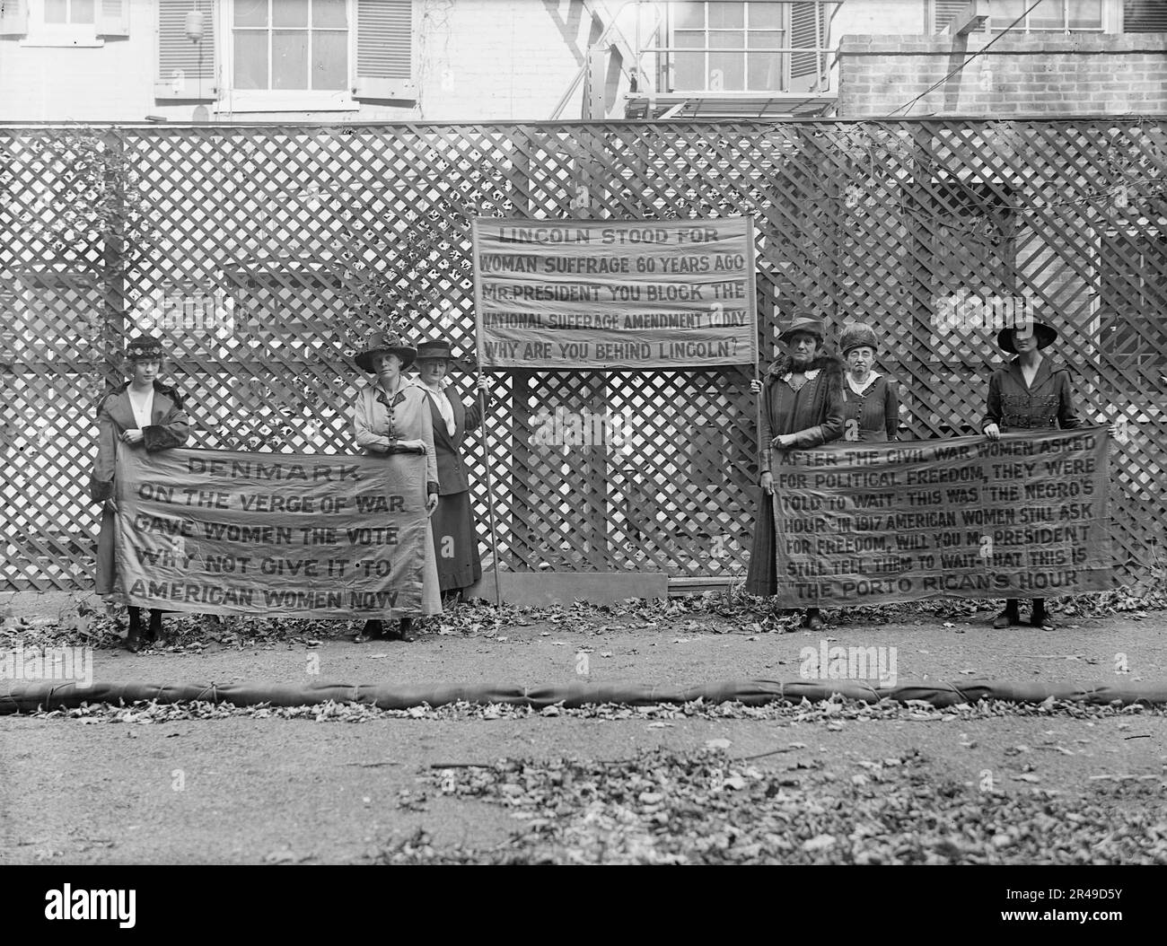 Woman Suffrage Pickets, 1917 Stock Photo Alamy