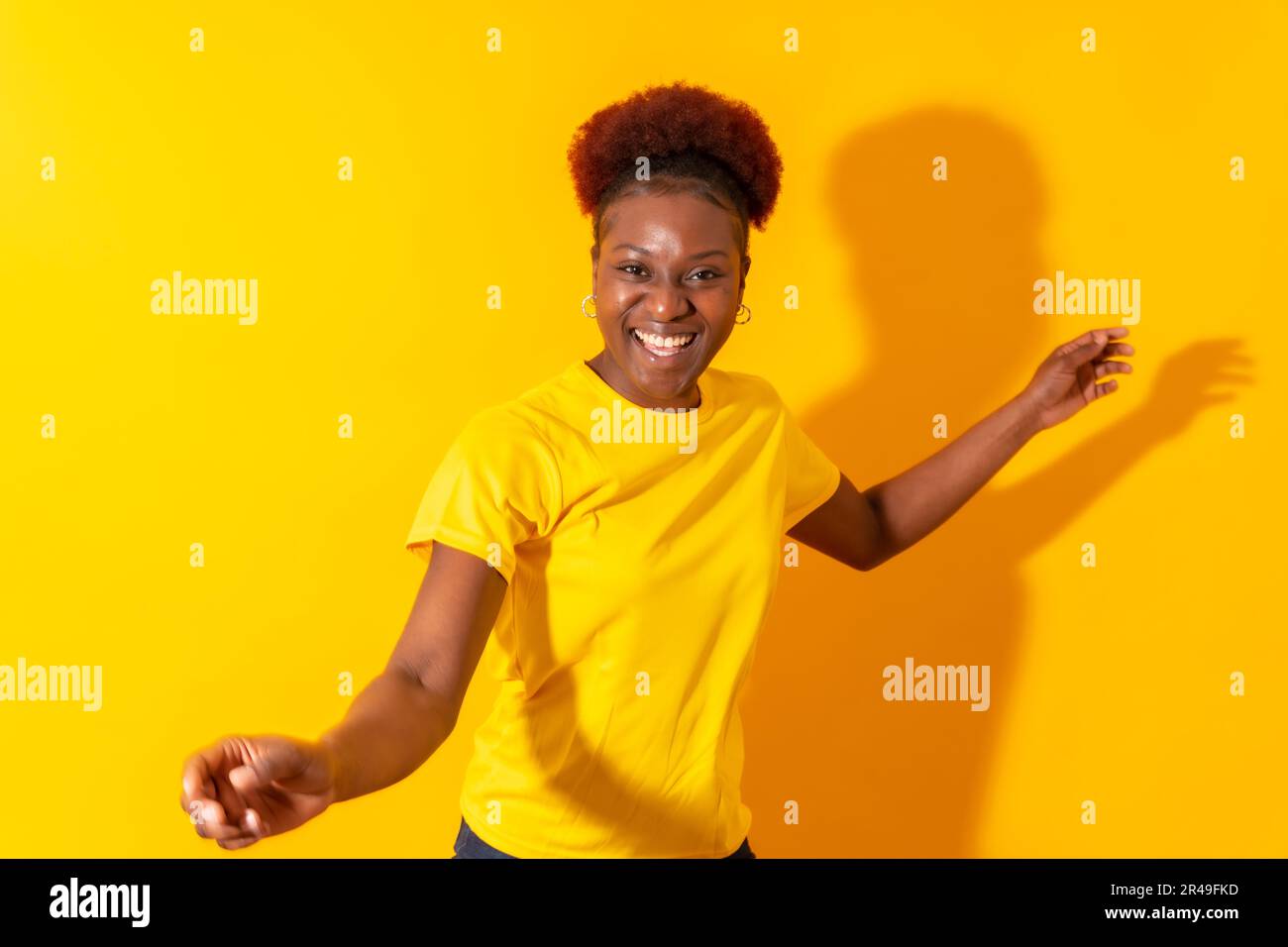 Portrait cheerful black woman hi-res stock photography and images - Alamy
