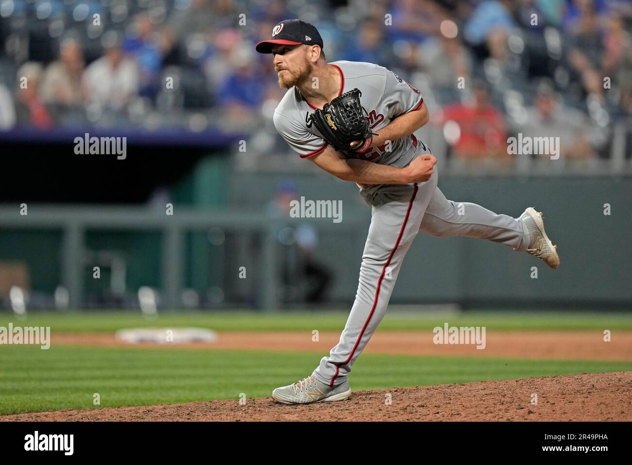 Washington Nationals relief pitcher Chad Kuhl throws during the ninth