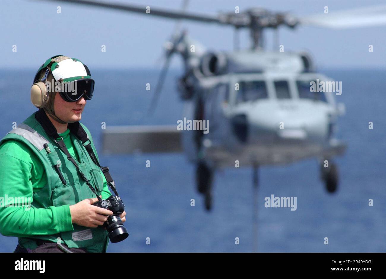 US Navy Photographer's Mate Stock Photo Alamy