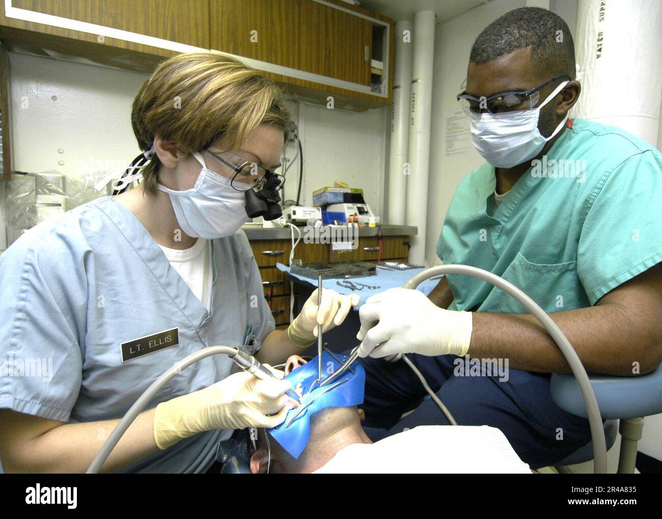 US Navy Navy Dentist Stock Photo Alamy