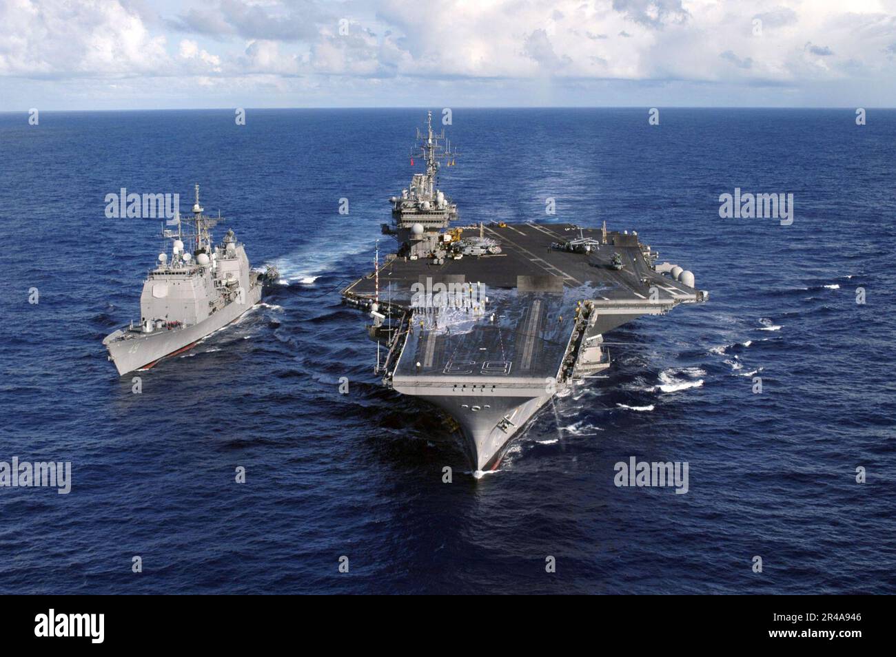 US Navy The Ticonderogaclass cruiser USS Vincennes (CG 49) and the