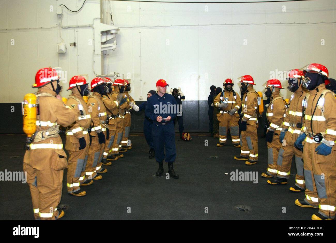 Damage controlman hi-res stock photography and images - Alamy