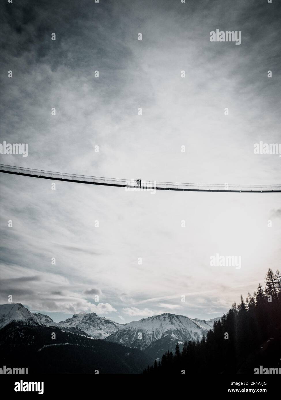 People standing on a bridge hi-res stock photography and images - Alamy