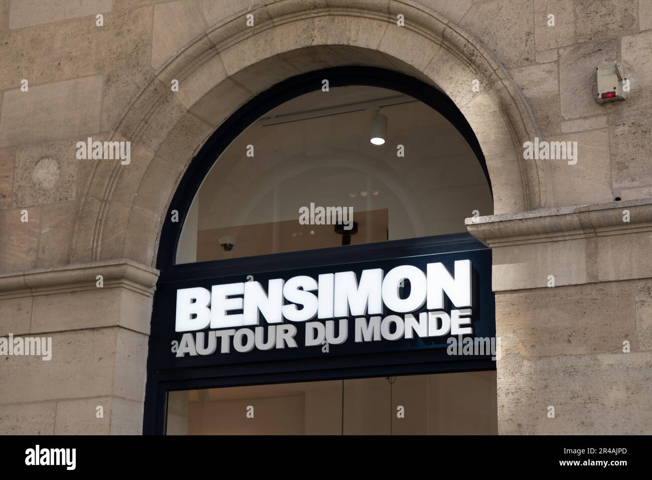 Bensimon hi-res stock photography and images - Page 2 - Alamy