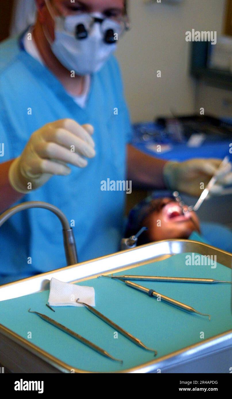 US Navy Dentist Stock Photo Alamy