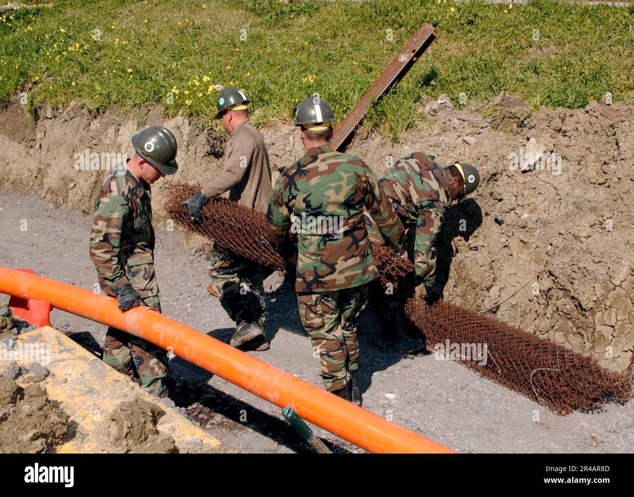 Us Navy Seabees Assigned To Naval Mobile Construction Battalion One Nmcb 1 Carry Fencing 9948