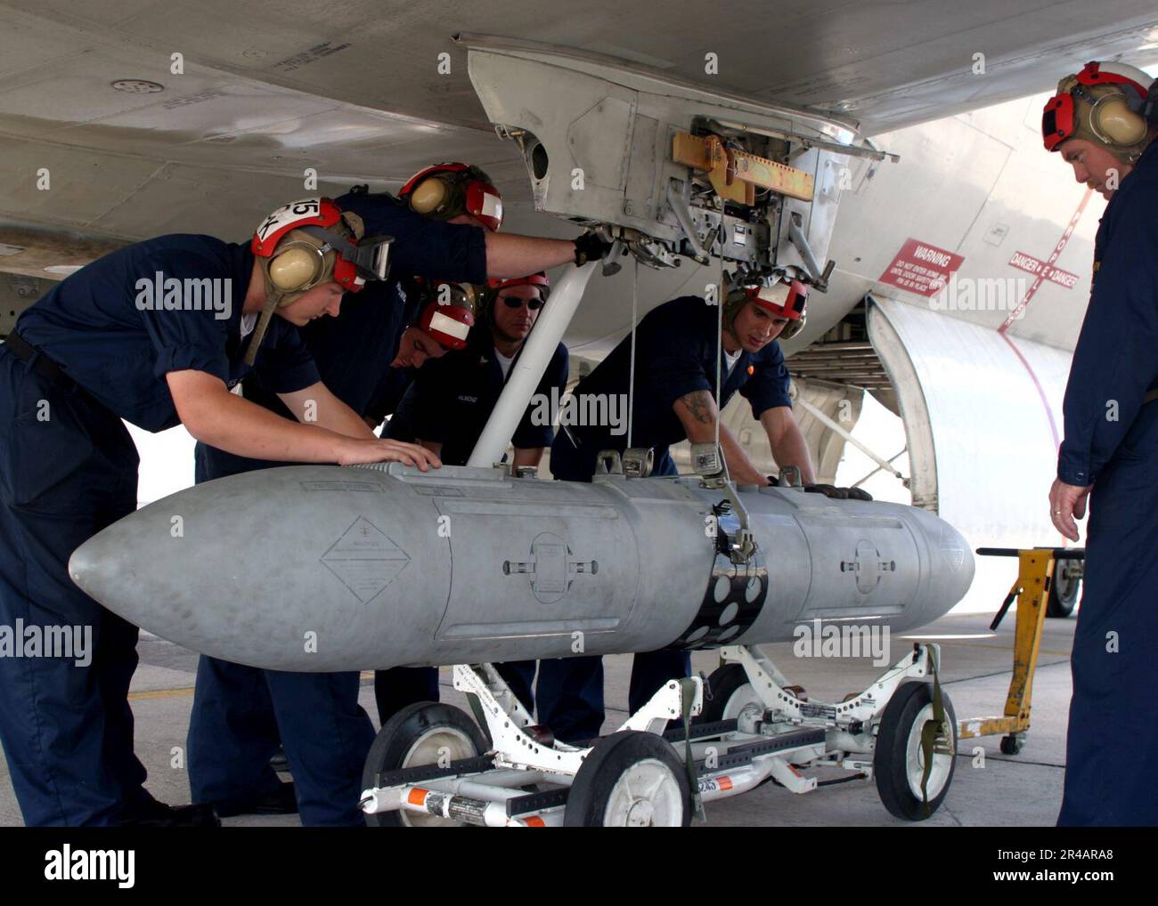 US Navy Aviation Ordnancemen download an ANAWW13 Advanced Data Link