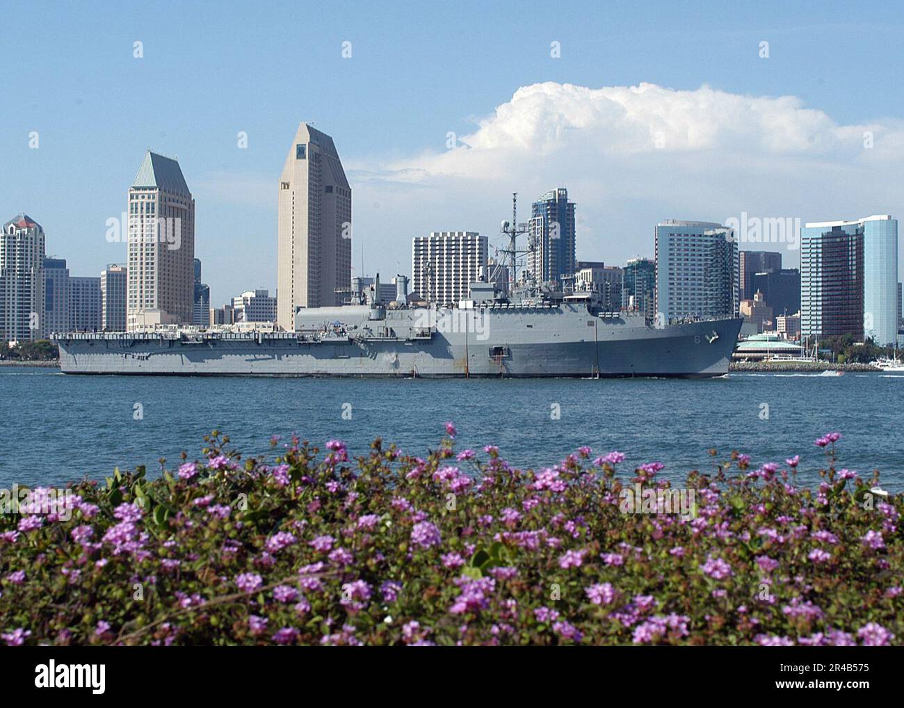 LS - USS Duluth (LPD-6) : Lodě Pro Obojživeln&eacute; Operace