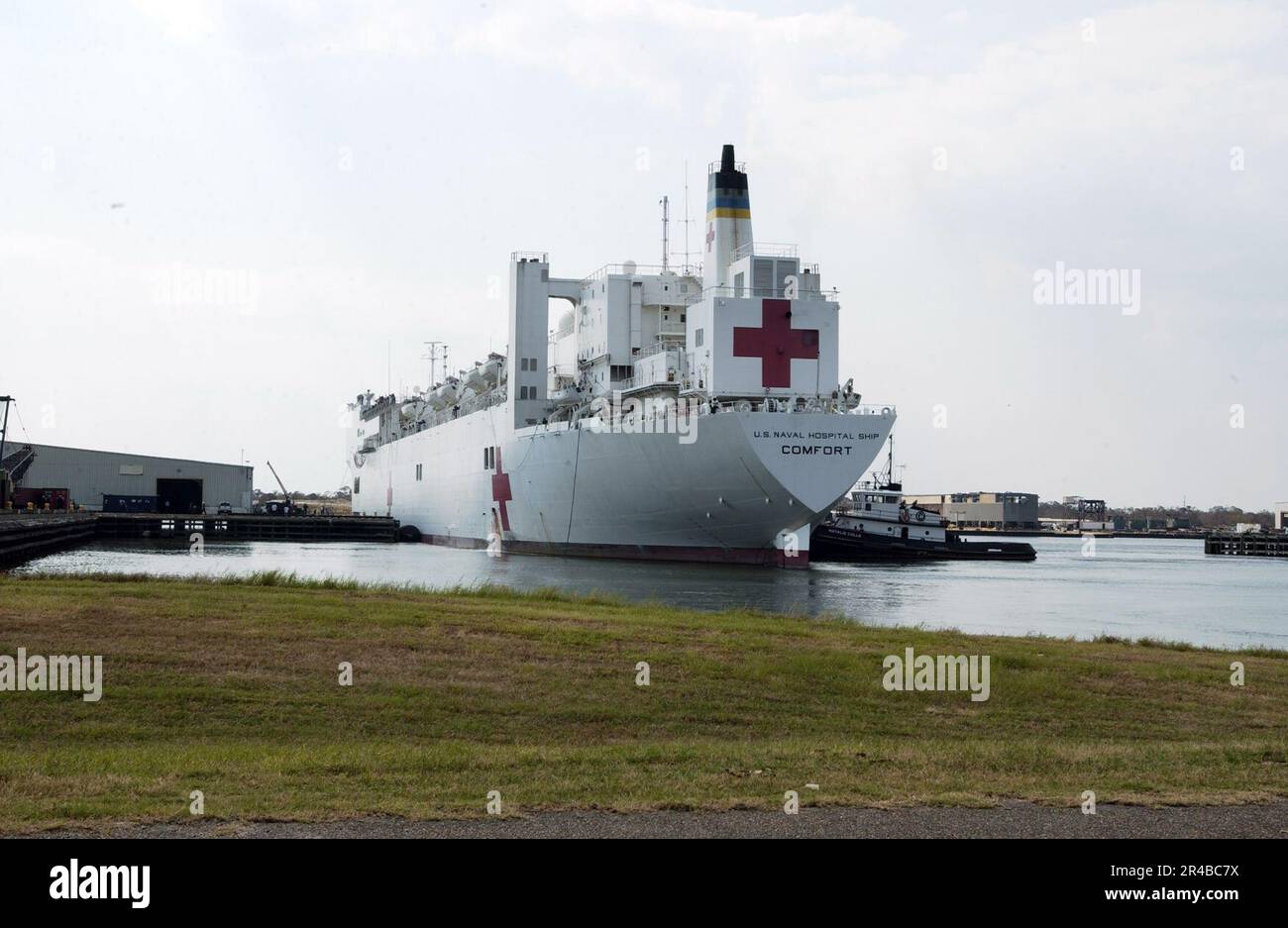 US Navy The Military Sealift Command (MSC) hospital ship USNS Comfort