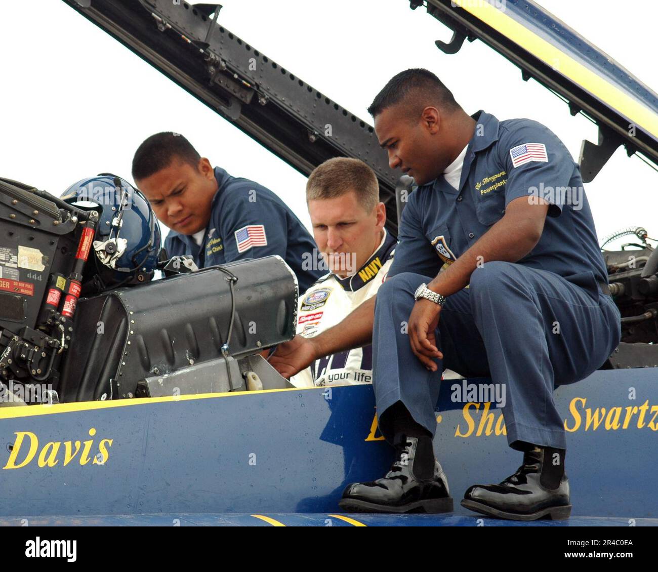 US Navy Aviation Machinist's Mate 1st Class left, and U.S. Marine Sgt ...