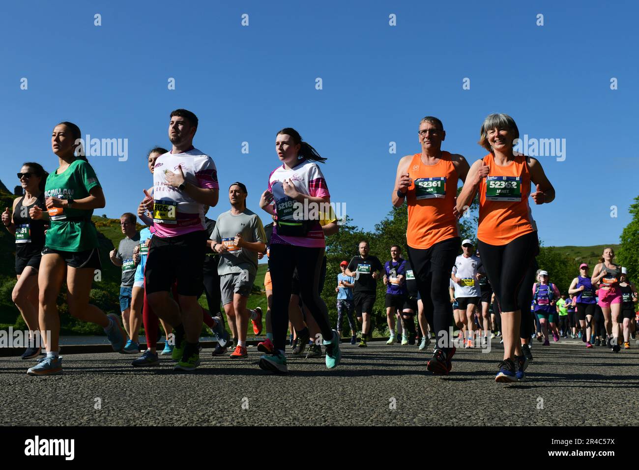 Edinburgh Scotland, UK 27 May 2023. Hundreds of runners make their way