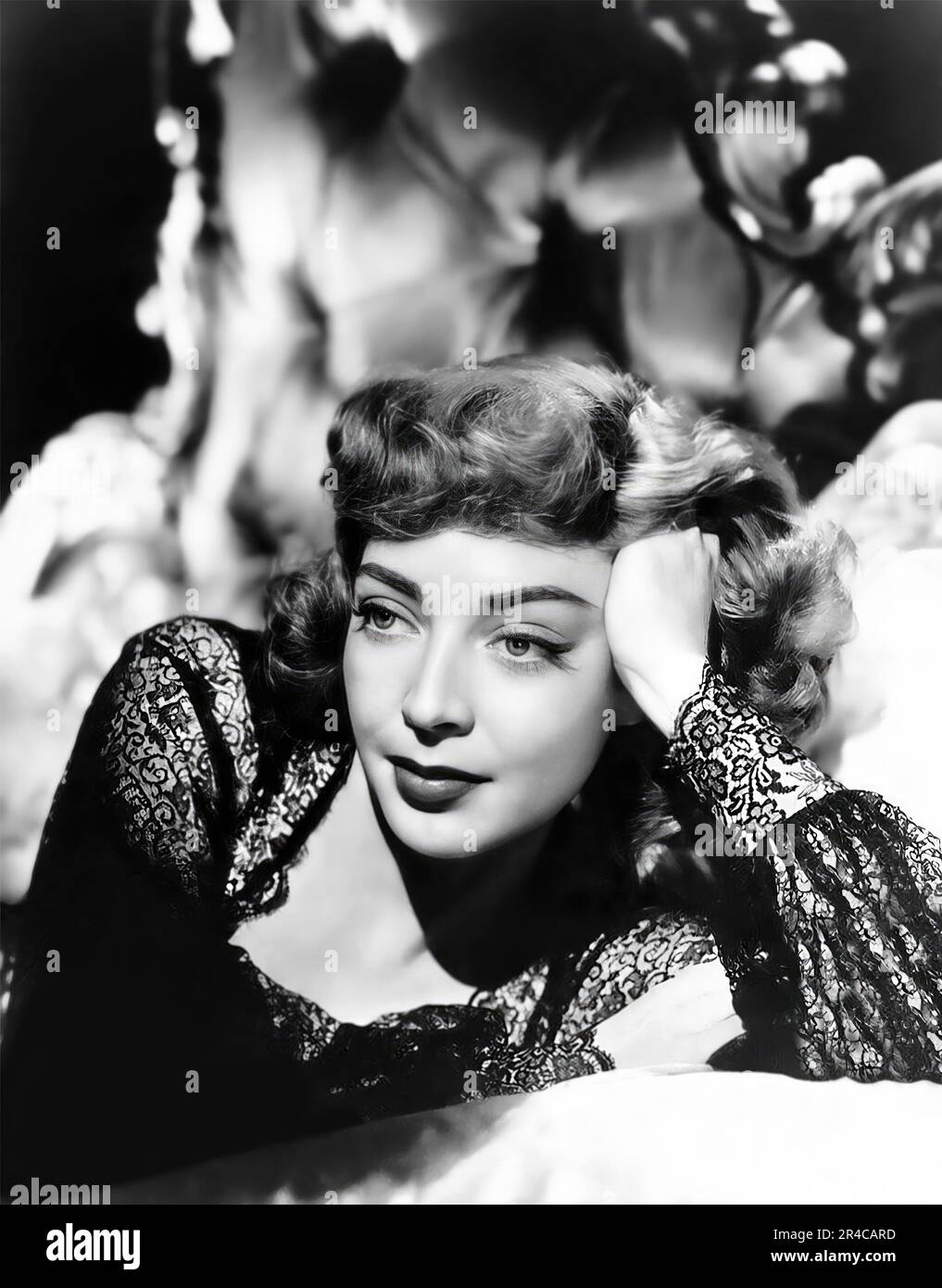 MARIE WINDSOR in THE KILLING (1956), directed by STANLEY KUBRICK