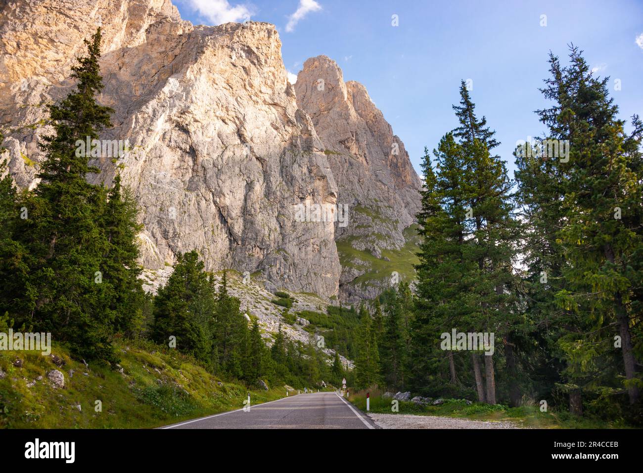Dolomite alps in northern Italy, beautiful mountain landscape Stock ...