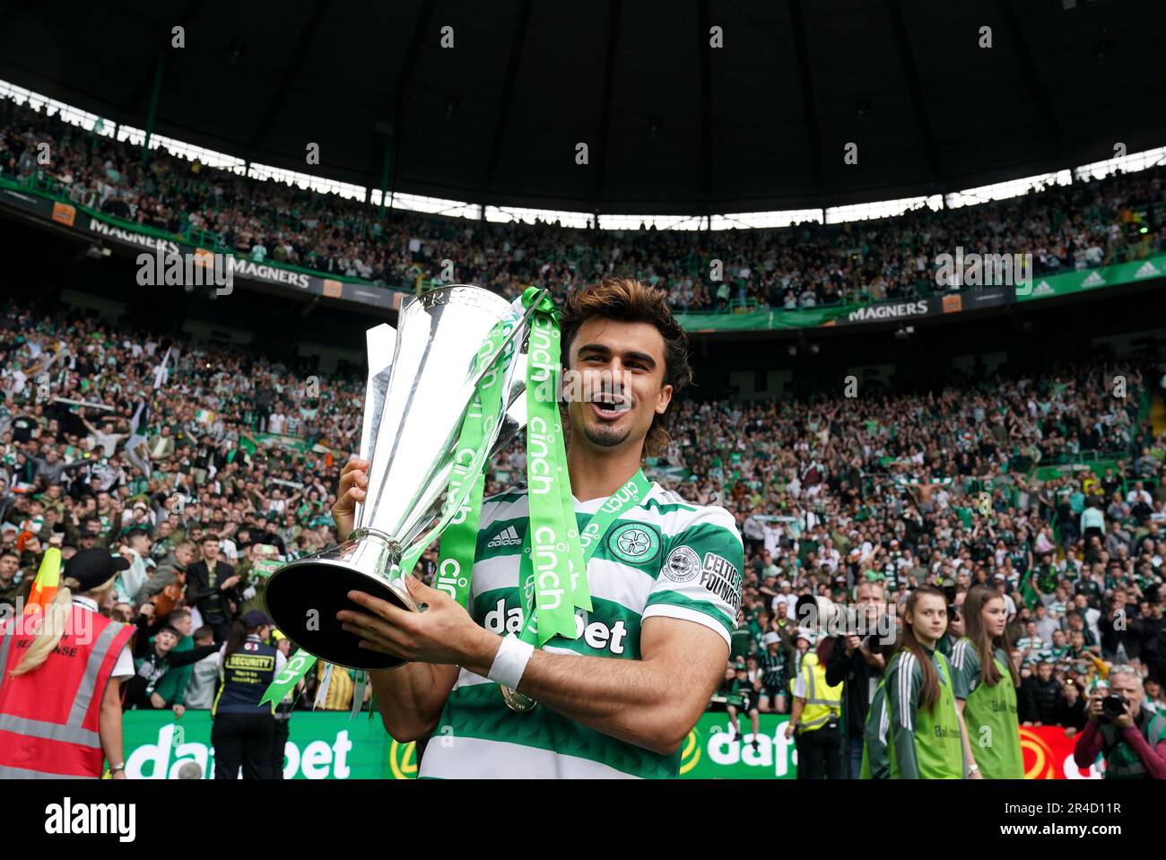 Jota celtic hi-res stock photography and images - Alamy