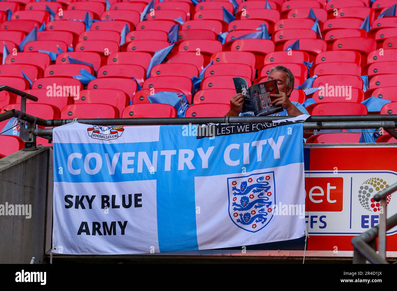 London, UK. 24th May, 2023. Coventry fans arriving at Wembley Stadium ahead of the Sky Bet Championship Play-Off Final match Coventry City vs Luton Town at Wembley Stadium, London, United Kingdom, 27th May 2023 (Photo by Gareth Evans/News Images) in London, United Kingdom on 5/24/2023. (Photo by Gareth Evans/News Images/Sipa USA) Credit: Sipa USA/Alamy Live News Stock Photo