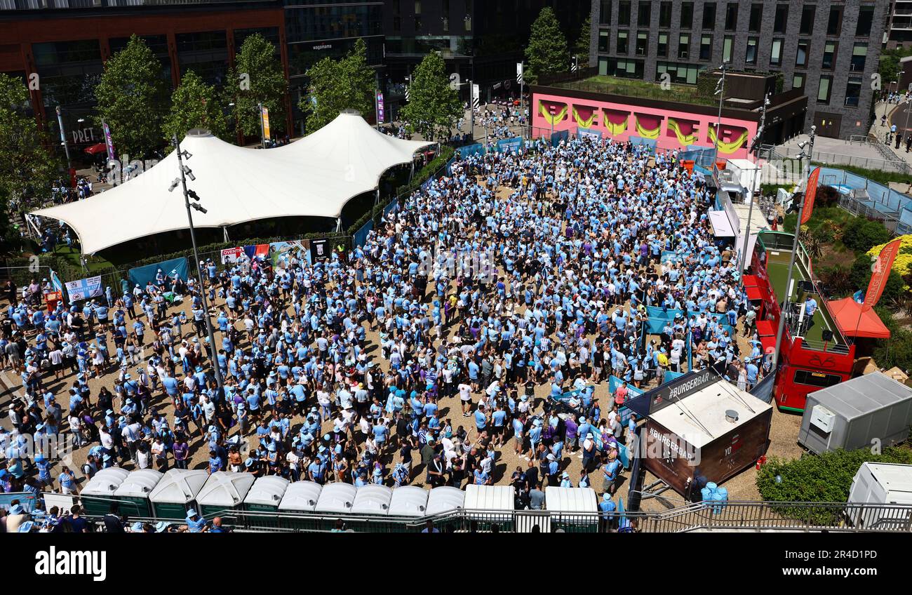 Coventry city fans wembley hi-res stock photography and images - Alamy