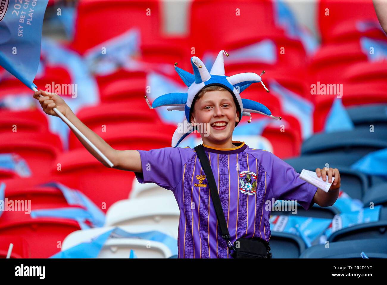 London, UK. 24th May, 2023. A young Coventry fan arriving at Wembley Stadium ahead of the Sky Bet Championship Play-Off Final match Coventry City vs Luton Town at Wembley Stadium, London, United Kingdom, 27th May 2023 (Photo by Gareth Evans/News Images) in London, United Kingdom on 5/24/2023. (Photo by Gareth Evans/News Images/Sipa USA) Credit: Sipa USA/Alamy Live News Stock Photo