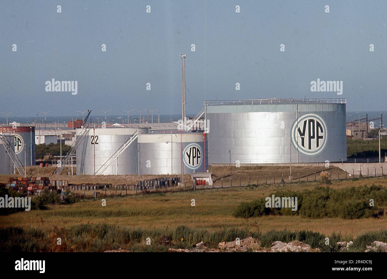 YPF container, Yacimientos Petrolíferos Fiscales, Mar del Plata