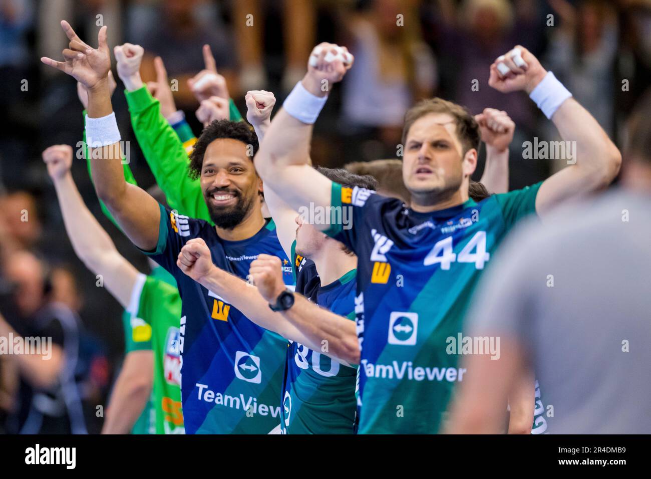 Flensburg, Germany. 27th May, 2023. Handball, EHF European League, Final  Four, Semifinal, BM Granollers - Frisch Auf Göppingen at Campushalle  Flensburg. Cheering on the FAG bench with Kresimir Kozina (r) and Gilberto