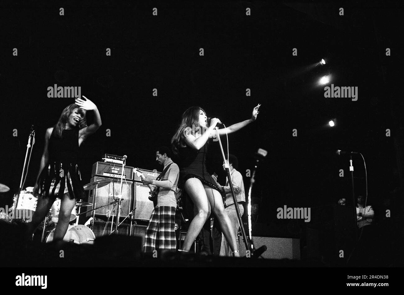 Philippe Gras / Le Pictorium -  Tina Turner -  30/1/1971  -  France / Ile-de-France (region) / Paris  -  Tina Turner, Concert at Olympia, 30 January 1971 Stock Photo