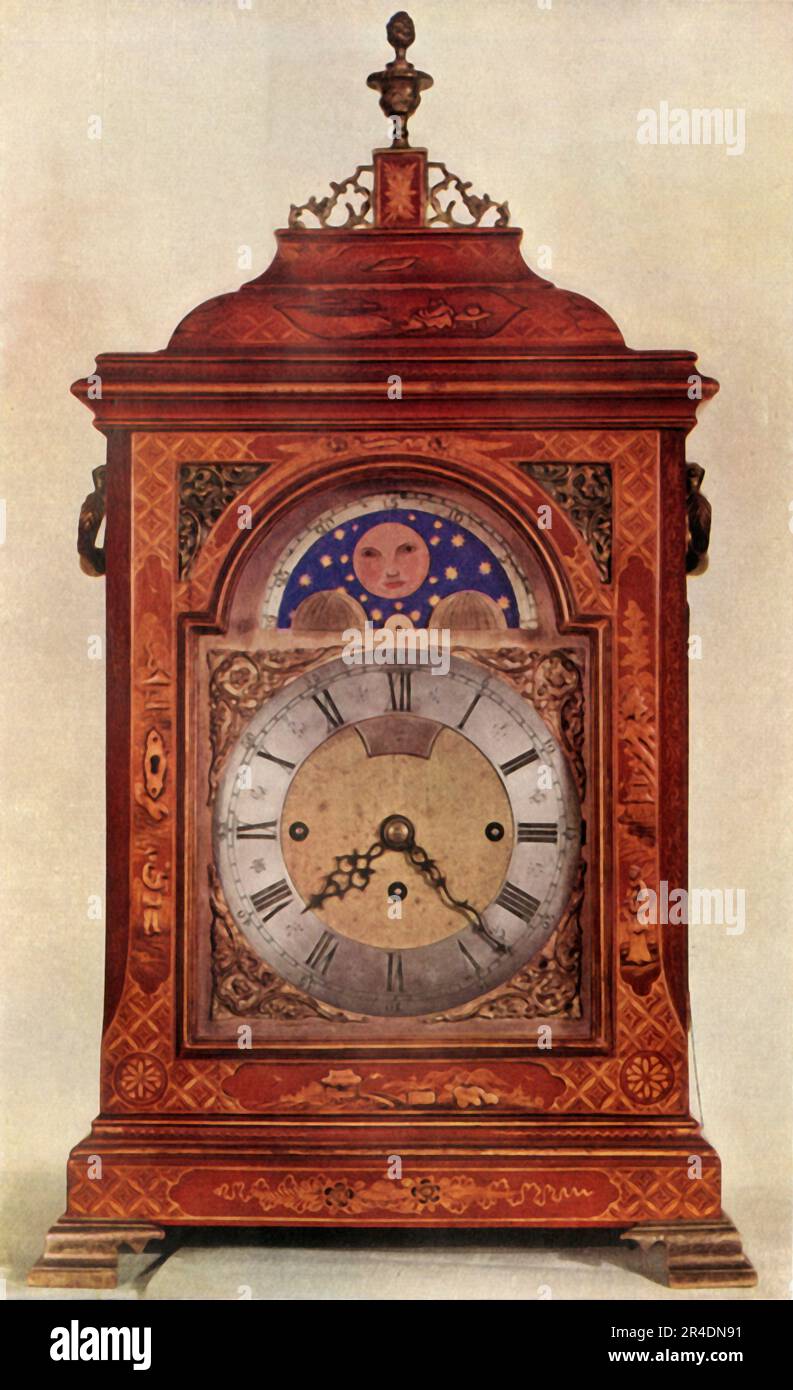 'Chiming Mantel Clock with MoonWork in Red and Gold Lacquer Case