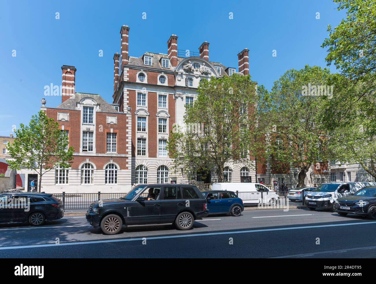 Traffic passes by The Royal Academy of Music on Marylebone Road, London, England, UK Stock Photo