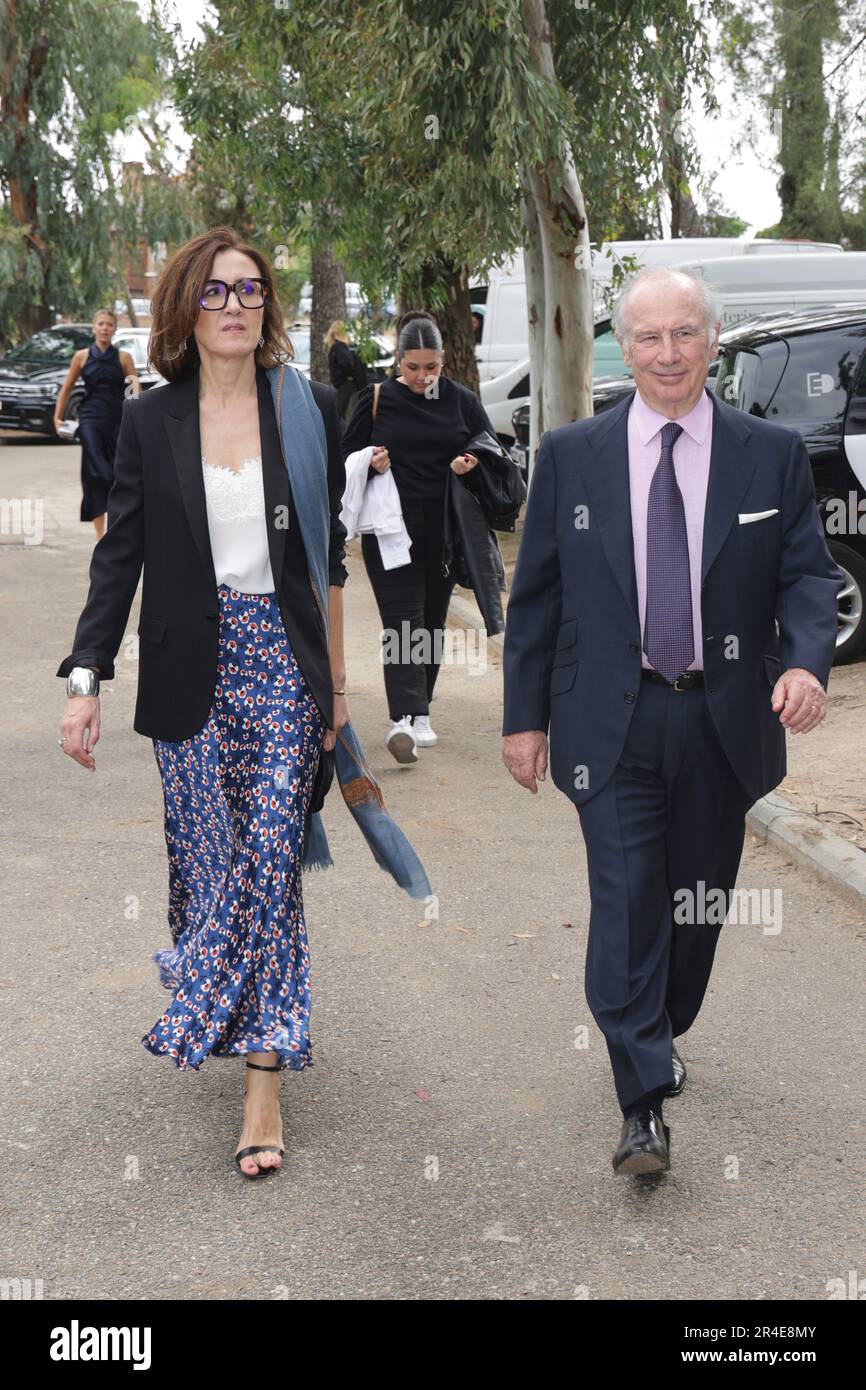 Alicia González and Rodrigo Rato on their arrival at the wedding of Willy  Bárcenas and Loreto Sesma, on May 27, 2023, in Madrid (Spain). CELEBRITIES; WEDDING;BACENAS José Ramón Hernando / Europa Press 05/27/2023 (, image size:866x1390
