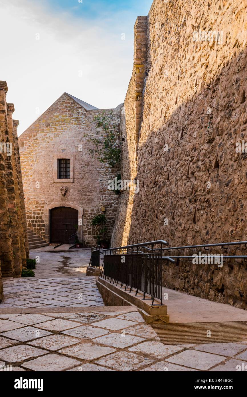 First Fortified Enclosure of the Spanish citadel Melilla la Vieja, in Melilla. Melilla, Ciudad Autónoma de Melilla, Spain, África, EU. Stock Photo