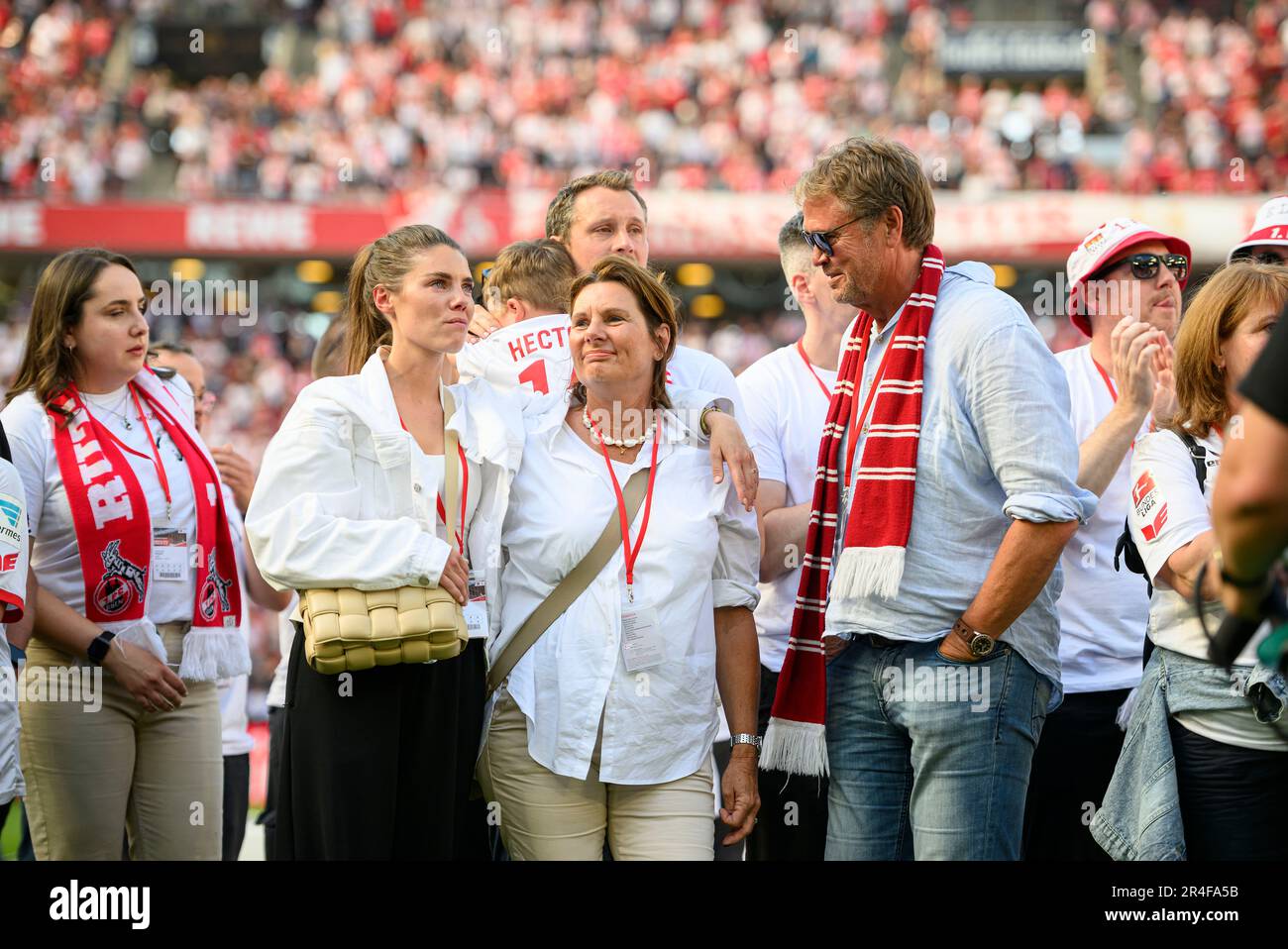 Farewell, The family of Jonas HECTOR (K/ not in the picture) wife Anika l.  Soccer 1st Bundesliga, 34th matchday, FC Cologne (K) - FC Bayern Munich (M)  1: 2, on May 27th,