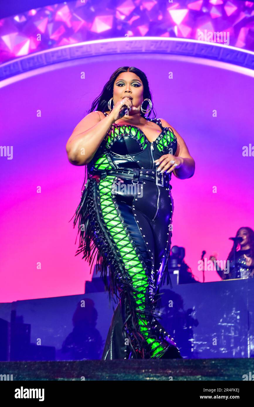 Napa, California, USA. 27th May, 2023. Lizzo performing on stage at the BottleRock 2023 Music Festival. Credit: Ken Howard/Alamy Live News Stock Photo