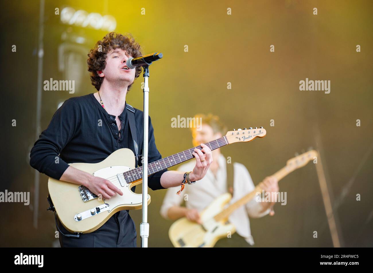 Warrington, UK. 27th May 2023. The kooks performing on the main stage on day 1 of Warrington's NBHD Weekender Festival 2023,  Credit:  Gary Mather/Alamy Live News Stock Photo