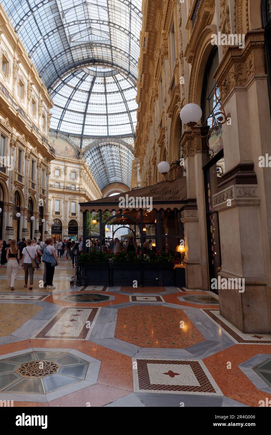 Window Shopping Crowd Outside Giorgio Armani Louis Vuitton Milano Fashion  District Famous Shops High End Exclusive Boutiques Stock Photo - Download  Image Now - iStock