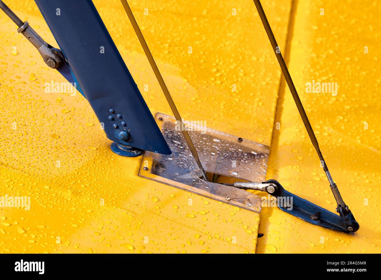 Planes wing hi-res stock photography and images - Alamy
